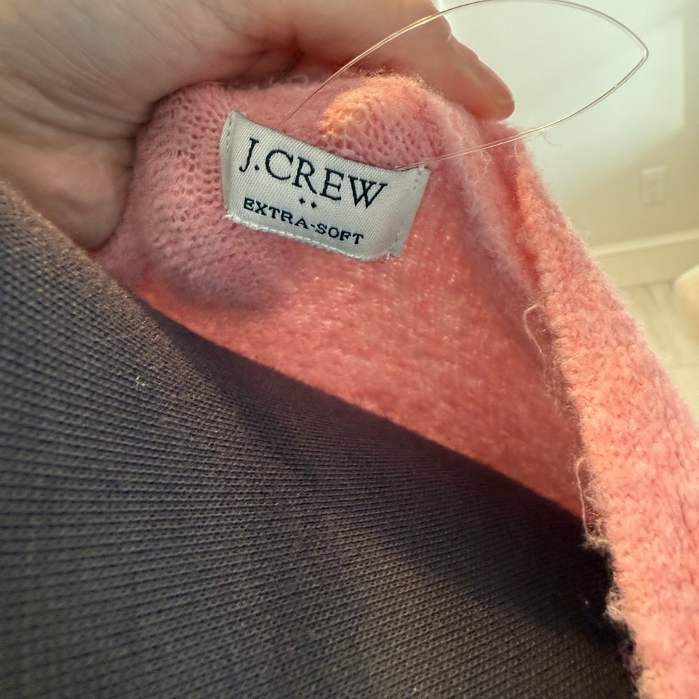 J.Crew Factory Pink Wrap Sweater Size L Soft Knit V Neck - Picture 3 of 3